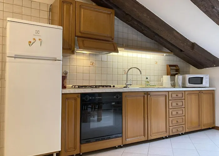 La Mansarda Di Pino Apartment *